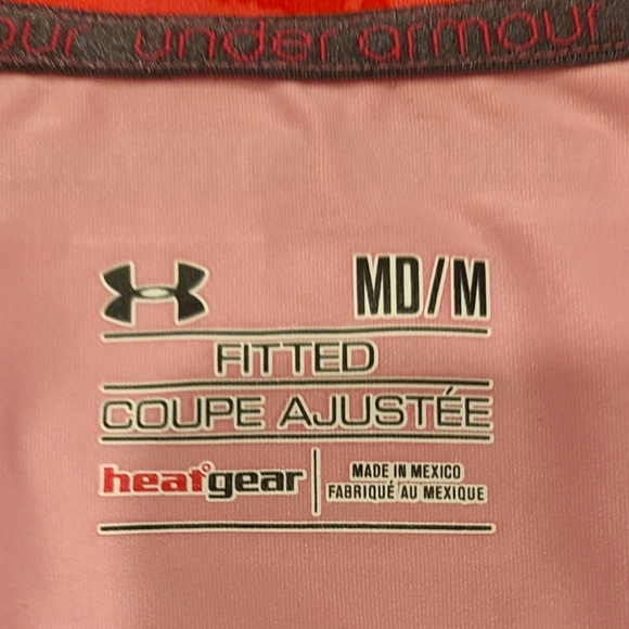 Under Armour Heat Gear Fitted Workout Tee Size Medium - Picture 5 of 7